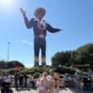 Meet your Posher, Michaela